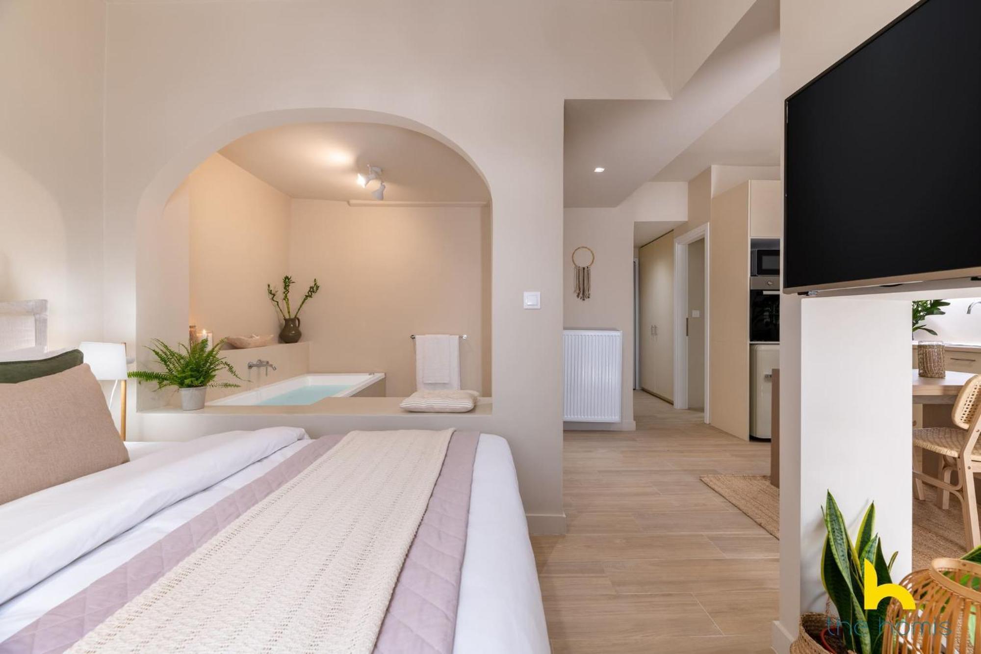 Romantic Luxury Hideaway Near Acropolis With Jacuzzi Αθήνα Εξωτερικό φωτογραφία