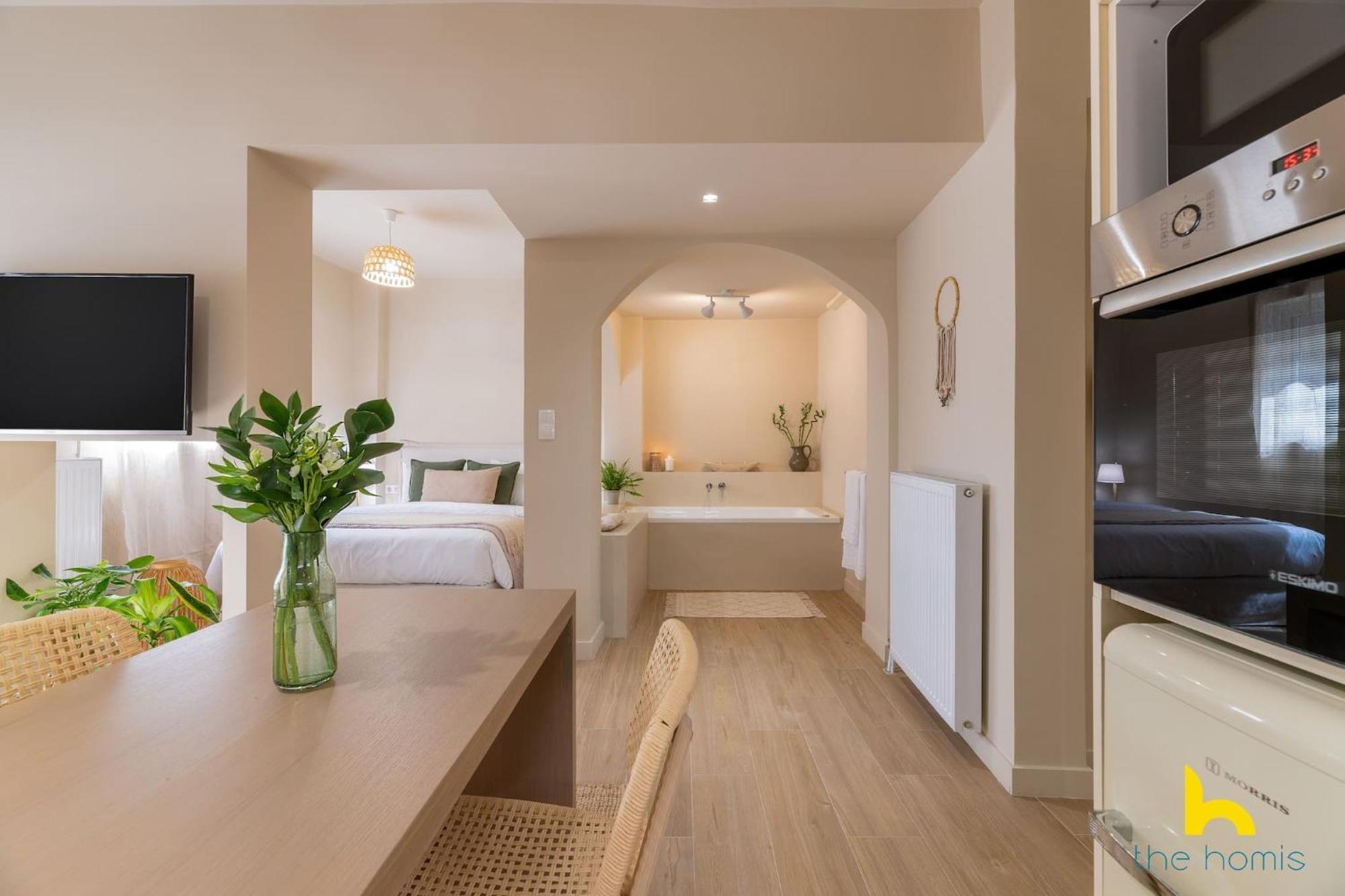 Romantic Luxury Hideaway Near Acropolis With Jacuzzi Αθήνα Εξωτερικό φωτογραφία