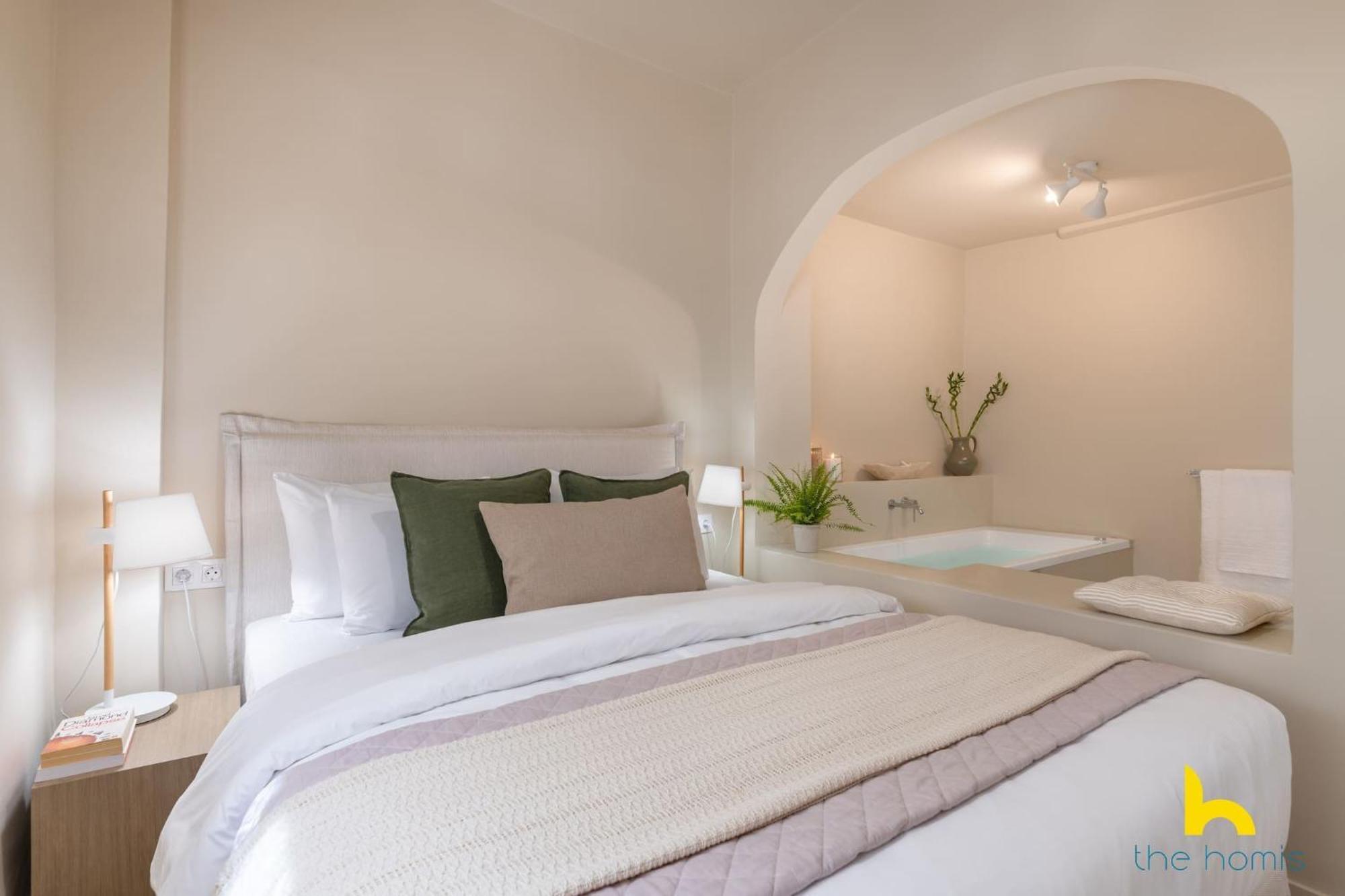 Romantic Luxury Hideaway Near Acropolis With Jacuzzi Αθήνα Εξωτερικό φωτογραφία